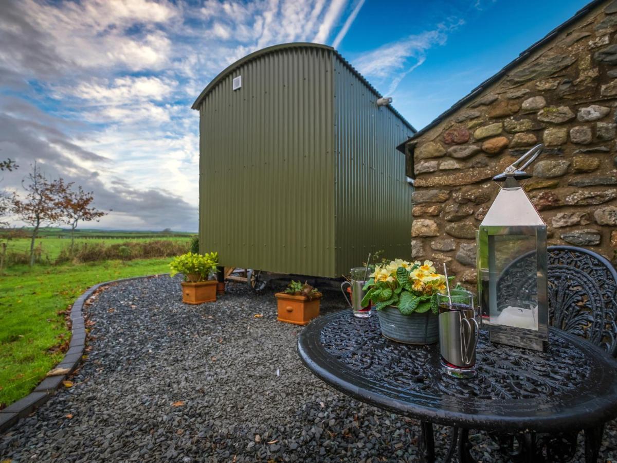 The Pleasant Hut At Mountpleasant Farm Villa Ulverston Eksteriør billede